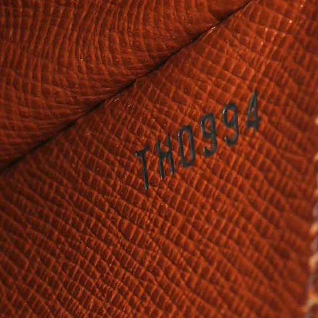 Louis Vuitton Monogram Saint Cloud GM Bag in Coated canvas from A Retro Tale, photo 7 of 9