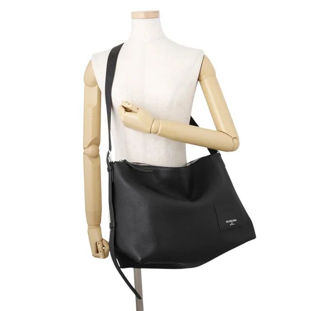 Balenciaga Credit Messenger Bag Black8062472ABCC1000 Soft Grained Calf Leather Size Large in Calfskin from GALLERY RARE, photo 4 of 15