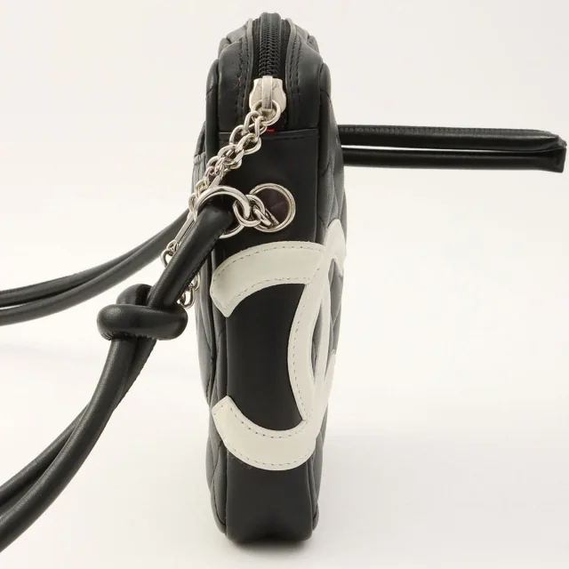Chanel Cambon Line Mini Shoulder Bag, circa 2004, Black/White in Black Calfskin from VINTAGE QOO TOKYO, photo 3 of 11