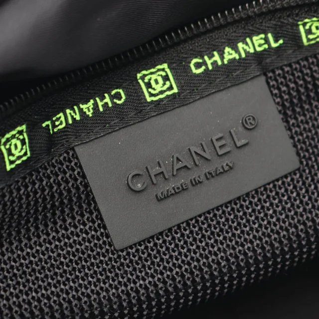 Chanel Sports Line Nylon Rubber Shoulder Bag in Black Nylon from LuxUness, photo 4 of 10