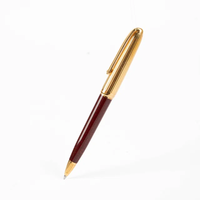 Gold Plated/Resin Pasha de Cartier Ballpoint Pen in Gold Resin from Labellov