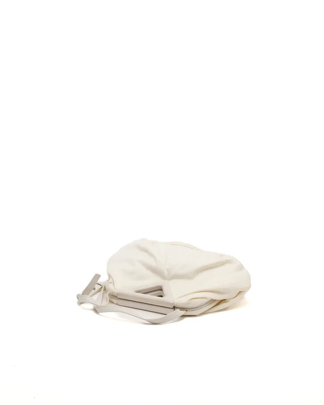 Bottega Veneta Small Point Handbag in Woven leather from A Retro Tale, photo 4 of 9