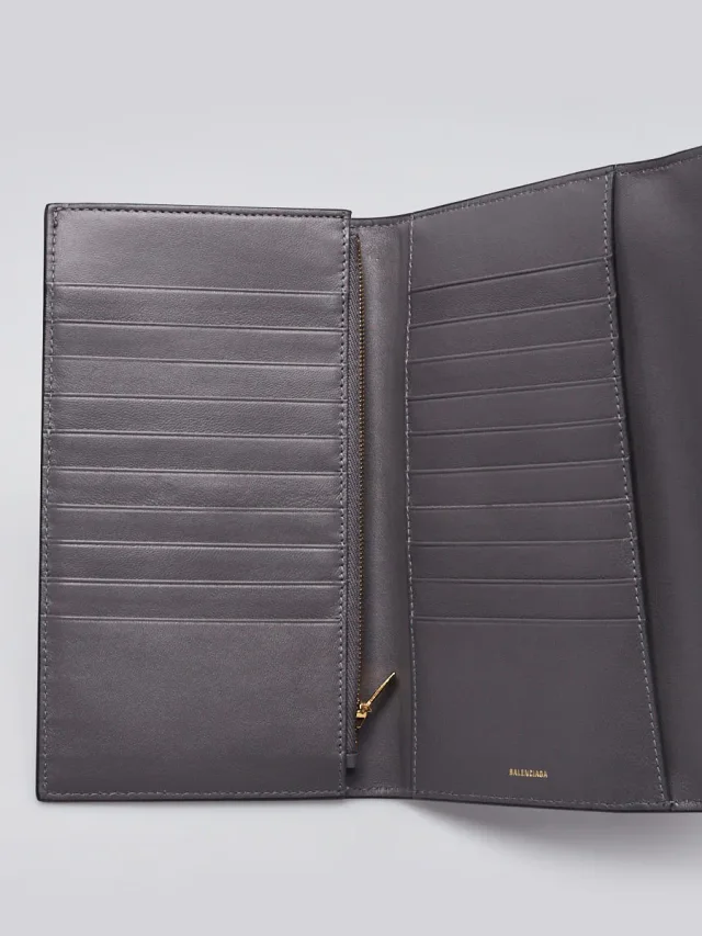 Balenciaga Leather Slim Envelope Wallet in Black Calfskin from Yoogis, photo 7 of 9
