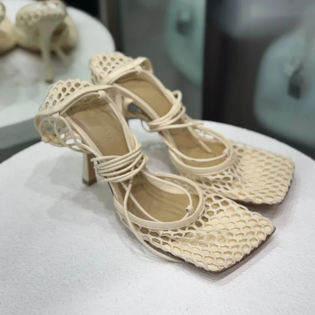 BOTTEGA Mesh Nude Heels Size 37.5 in Woven leather from Revivre