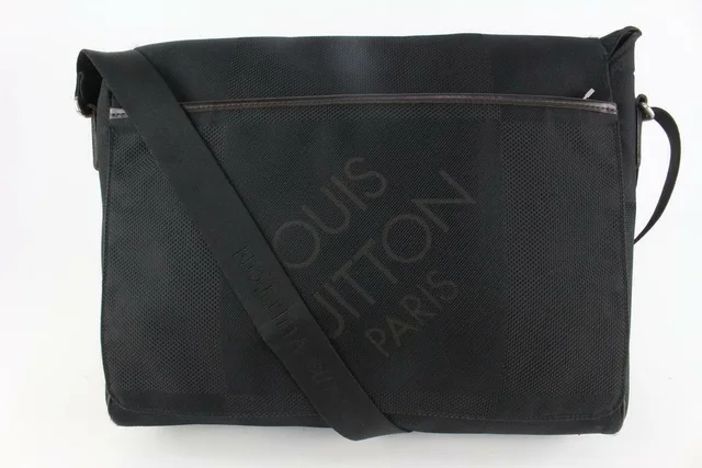 Louis Vuitton Black Damier Geant Messenger Crossbody Laptop Bag in Black Canvas from Bagriculture