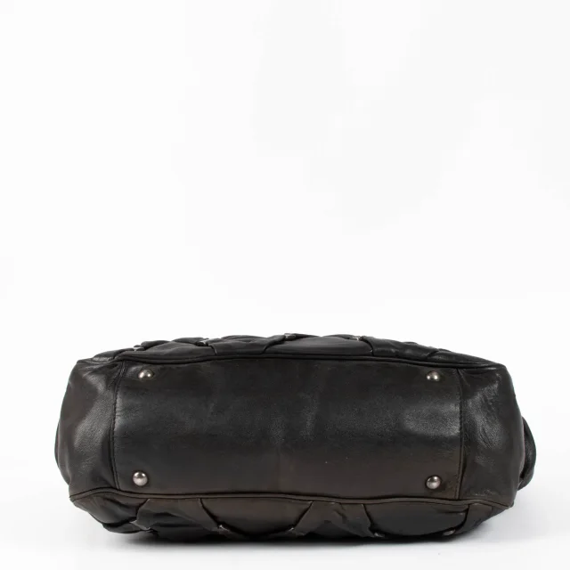 Ferragamo Black Vara Gathered Leather Shopper Bag in Black Leather from Labellov, photo 4 of 5