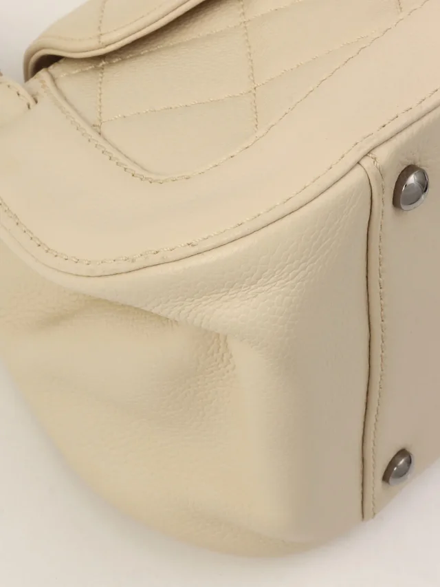 Chanel Circa 2005 Caviar Skin 2.55 Shoulder Bag, Beige in Beige Caviar leather from VINTAGE QOO TOKYO, photo 8 of 12