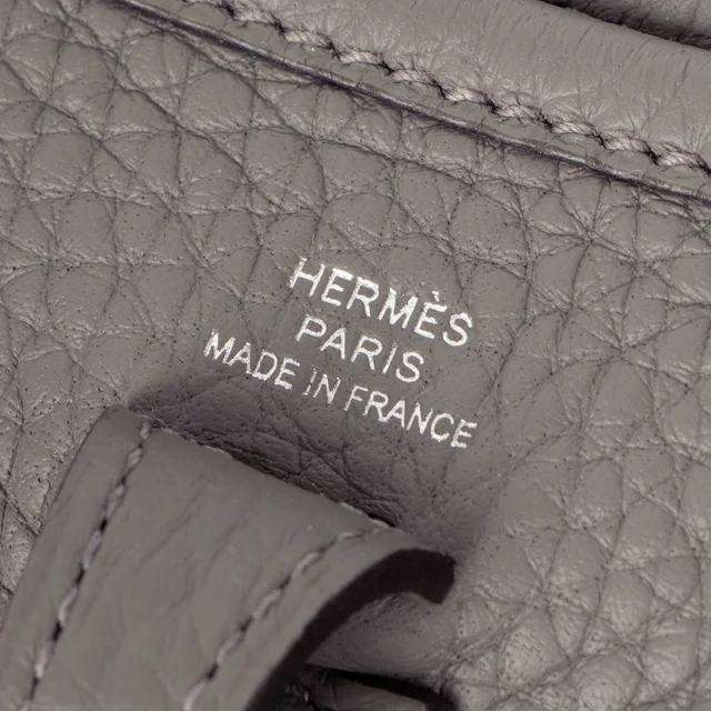 Hermès Evelyne 16 Gris Meyer Clemence PHW in Grey Clemence leather from Labellov, photo 8 of 9
