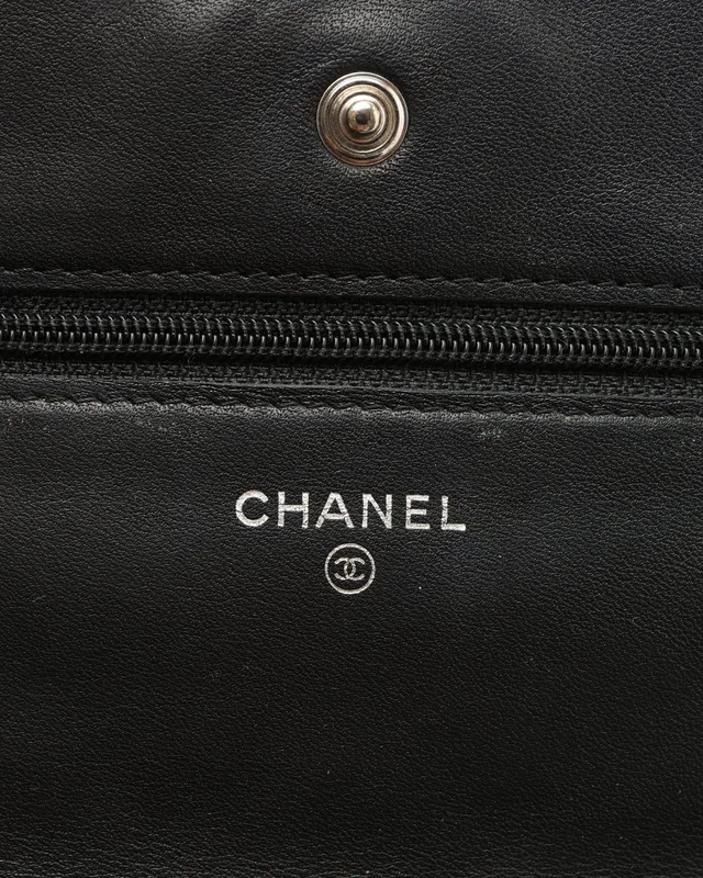 Chanel Brilliant CC Patent Wallet On Chain Bag in Patent leather from A Retro Tale, photo 10 of 11