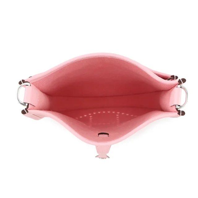 Hermès Evelyne3 Rose Sakura Taurillon Clemence Size 23 in Pink Clemence leather from GALLERY RARE, photo 4 of 6