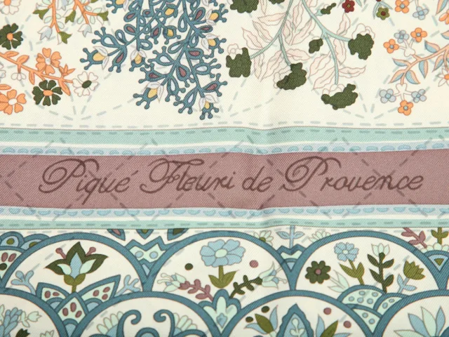Hermès Pique Fleuri de Provence Silk Scarf 90cm in Silk from Ann's Fabulous Finds, photo 3 of 6