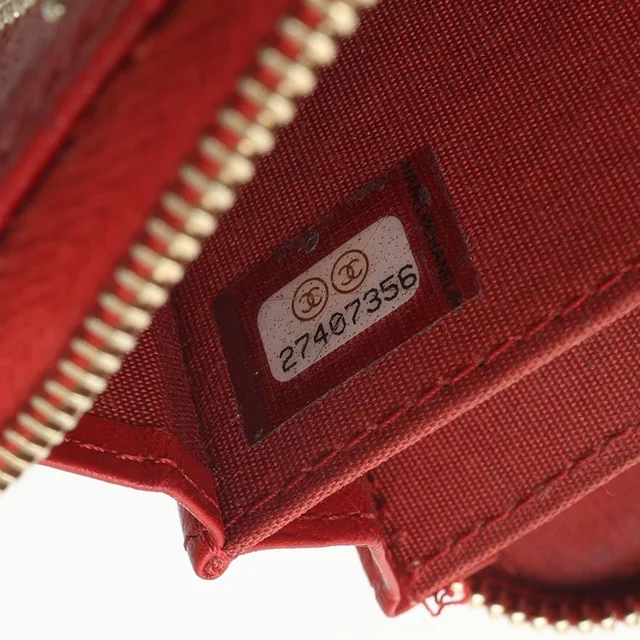 Chanel Zip Around Card Holder from A Retro Tale, photo 6 of 6
