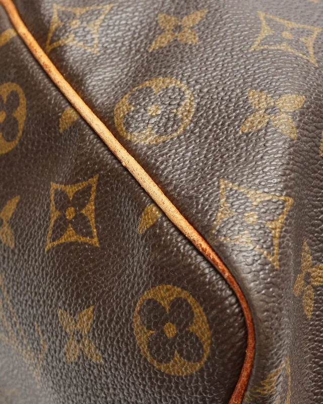 Louis Vuitton Monogram Speedy 40 Bag in Coated canvas from A Retro Tale, photo 11 of 17