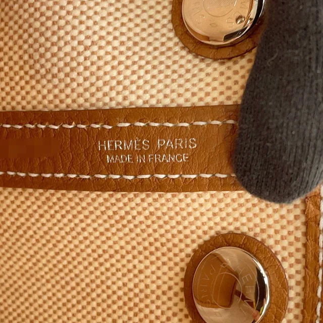 Hermès Neo Garden Gold/Ecru Toile H Negonda Leather Size 23 in Gold Leather from GALLERY RARE, photo 7 of 8