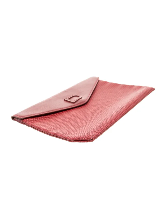 Delvaux Leather Clutch in red Leather from The RealReal, photo 5 of 6
