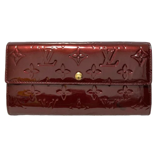 Louis Vuitton Vernis Portefeuille Sarah Wallet Amarante from The Reluxe
