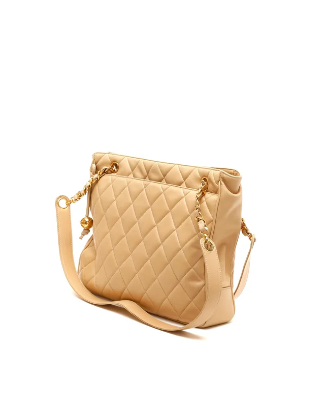 Chanel Chain Tote Bag in Leather from A Retro Tale, photo 2 of 10