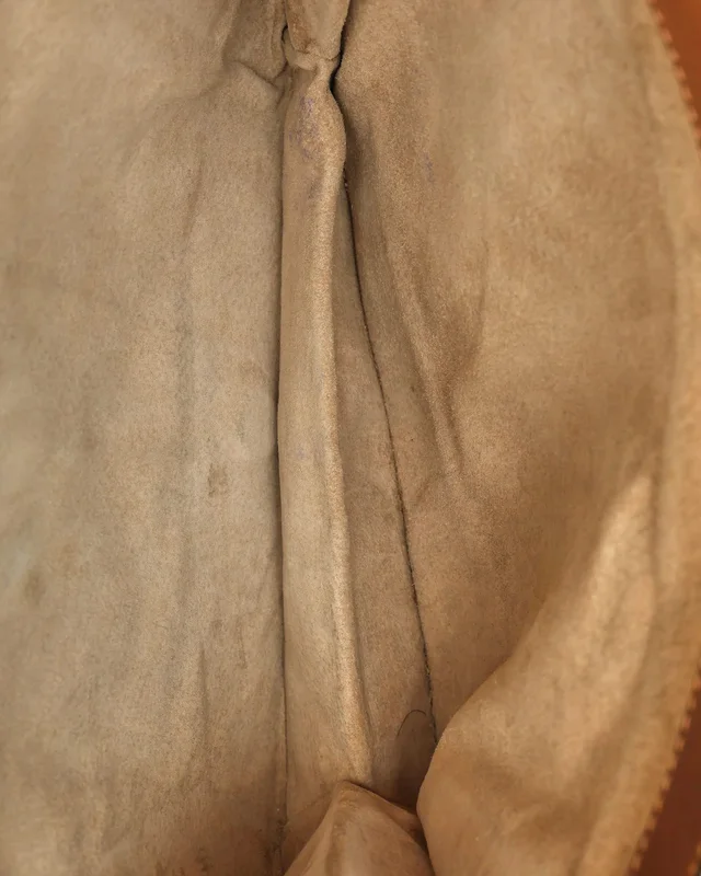 Gucci GG Suede Bag in Suede from A Retro Tale, photo 8 of 10