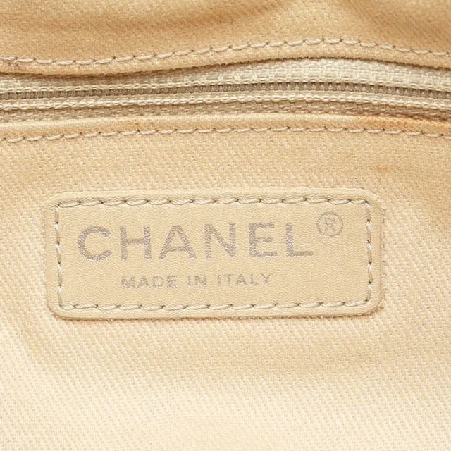 Chanel Timeless Soft Caviar Shopper Tote Bag in Caviar leather from A Retro Tale, photo 8 of 11