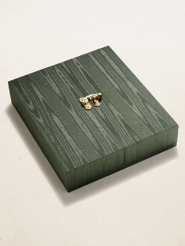 MARIE LICHTENBERG All We Need is Love 18-karat gold diamond necklace - gold - One Size in Metallic 80% 750/1000 yellow gold 20% Diamond, photo 6 of 6 from NET-A-PORTER (Canada)