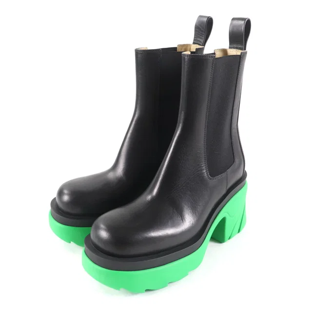 Bottega Veneta Leather Ankle Boots in Leather from LuxUness