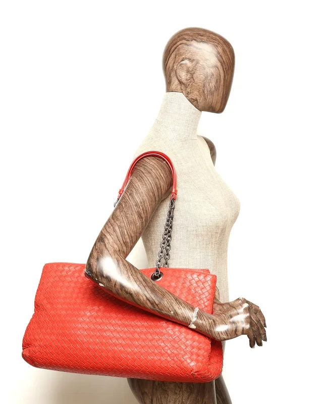 Bottega Veneta Intrecciato Dual Chain Tote Bag in Woven leather from A Retro Tale, photo 10 of 10