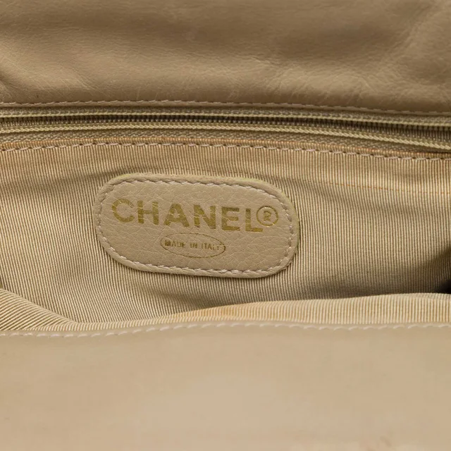 Beige Chanel CC Canvas Wooden Handle Tote in Beige Canvas from Designer Revival, photo 5 of 6
