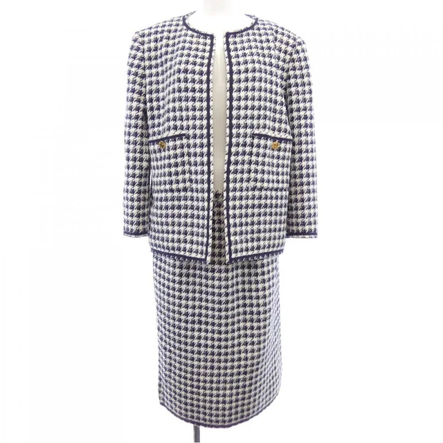 Chanel Vintage Suit White in White from The Reluxe
