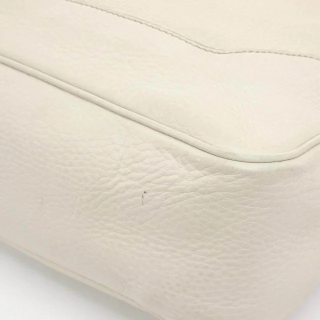 Gucci Shoulder Bag in Clear Leather from LuxUness, photo 4 of 8