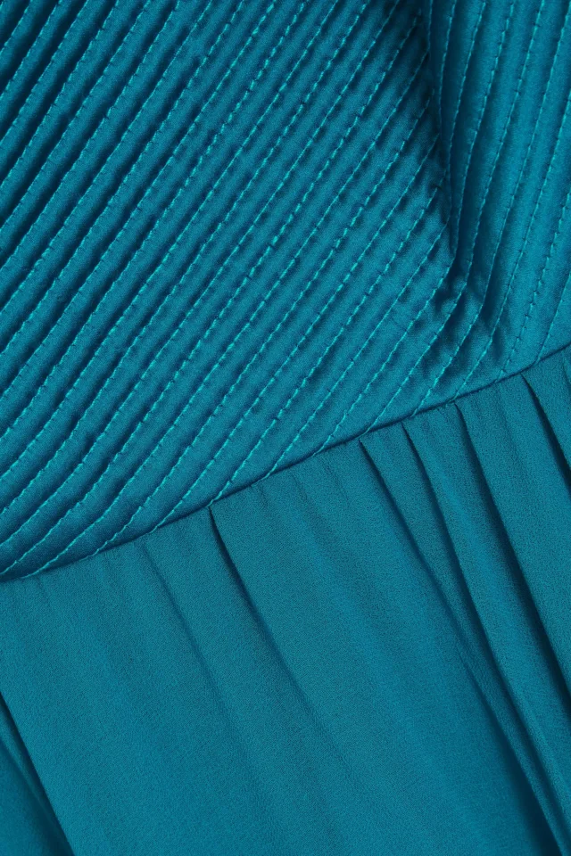 Badgley Mischka One-shoulder georgette-paneled satin gown, photo 5 of 5 from THE OUTNET