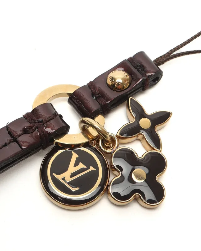 Louis Vuitton Monogram Phone Strap in Patent leather from A Retro Tale, photo 3 of 3