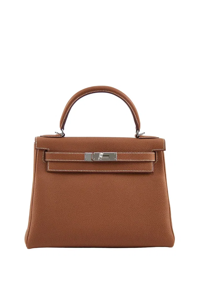 LONDON LOCATED* HERMÈS KELLY 28CM GOLD Togo Leather in Gold Togo leather from Luxury Promise