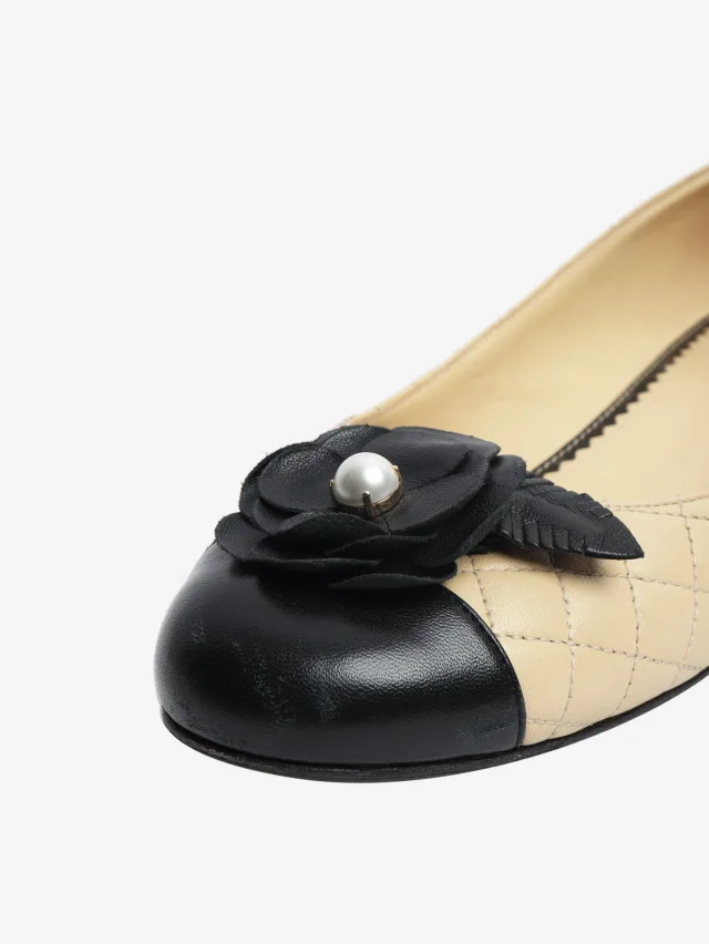 Chanel Beige leather quilted ballet flats - size EU 39 in Beige Leather from Sign of the Times, photo 4 of 7