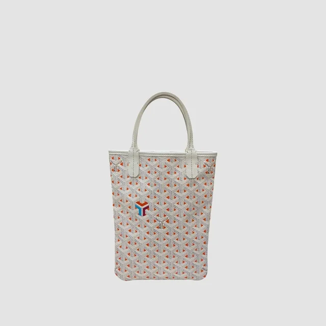 Goyard Poitier Tote Bag White in white from Grailed, photo 1 of 1