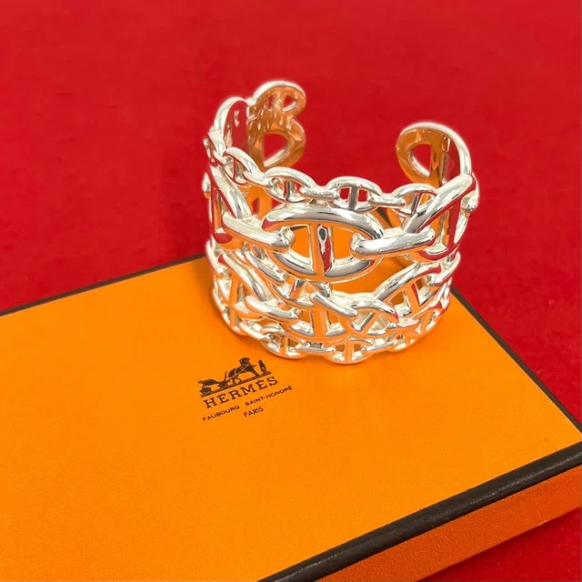 Hermès Chaine D'ancre Enchainee TGM Bangle 925 Sterling Silver Bracelet in Silver from The Reluxe