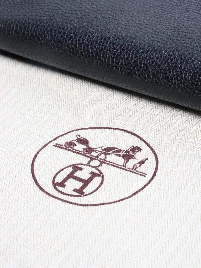 Hermès Black 2008 Kelly 28 bag in Black Leather from Sign of the Times, photo 9 of 9