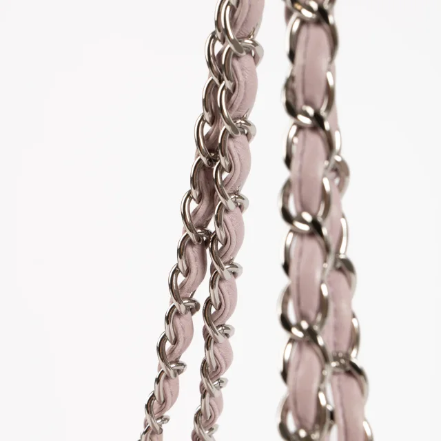 Chanel Mauve Lambskin Maxi Classic Bag in Lambskin from Labellov, photo 9 of 10