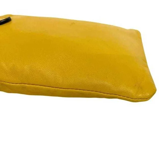 Fendi Shoulder Bag Wearable Ec-25314 Yellow 7ar898 Leather Adm9 209 0189 Fend... in yellow Leather from Poshmark, photo 8 of 10
