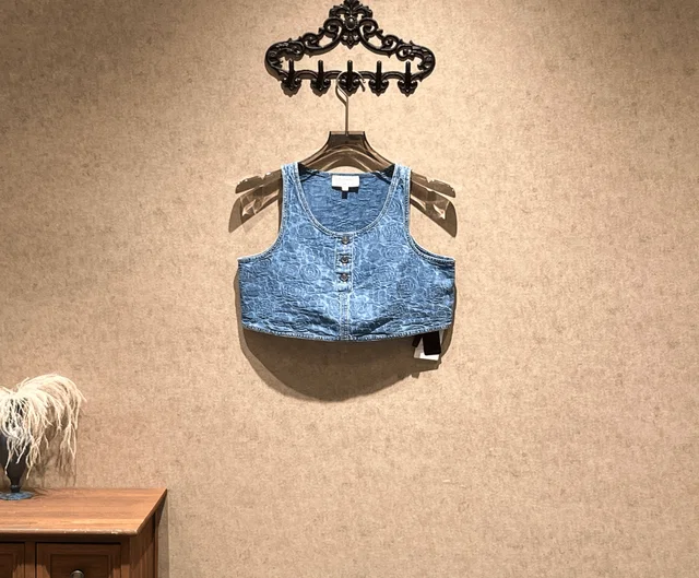 Chanel Camellia Denim Vest / Size 38 / 99% New / 42401 in Denim from Luxury Promise