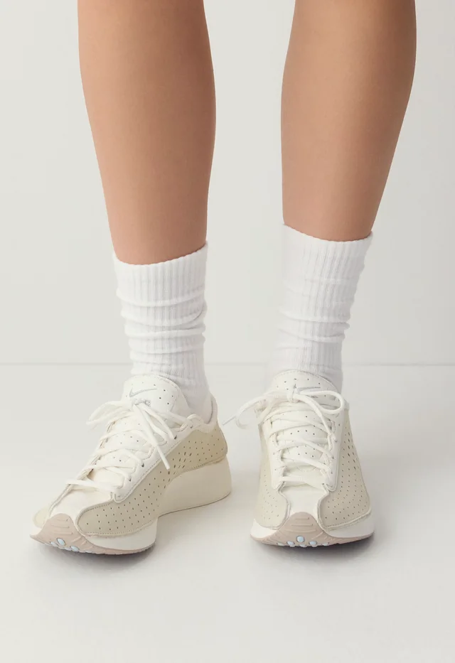 Superfly in CNT MK/MTLC SLVR/SL, image 1 of 1 from Aritzia