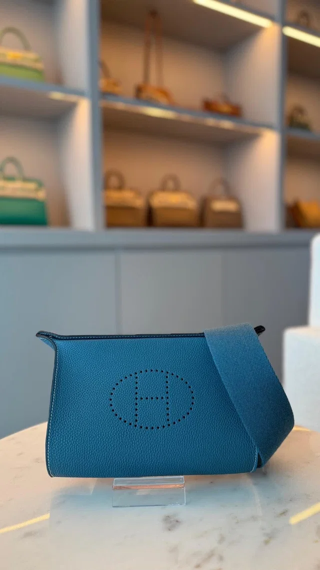 Hermès Videpoches 27 Blue Jean Clemence in Blue Clemence leather from Luxury Promise