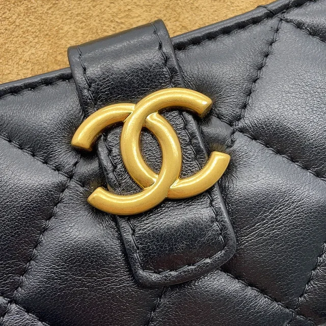 Chanel Matelasse ChainShoulder Bag Black/BeigeAP4743 Lambskin suede in Black Lambskin from GALLERY RARE, photo 10 of 20
