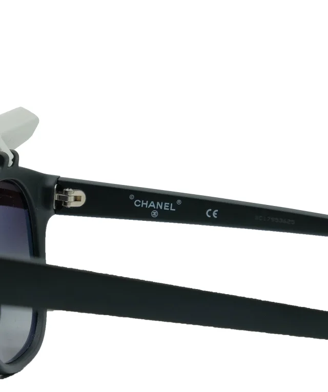 Chanel 2021 Cruise Collection Visor Sunglasses from Luxury Promise, photo 7 of 7