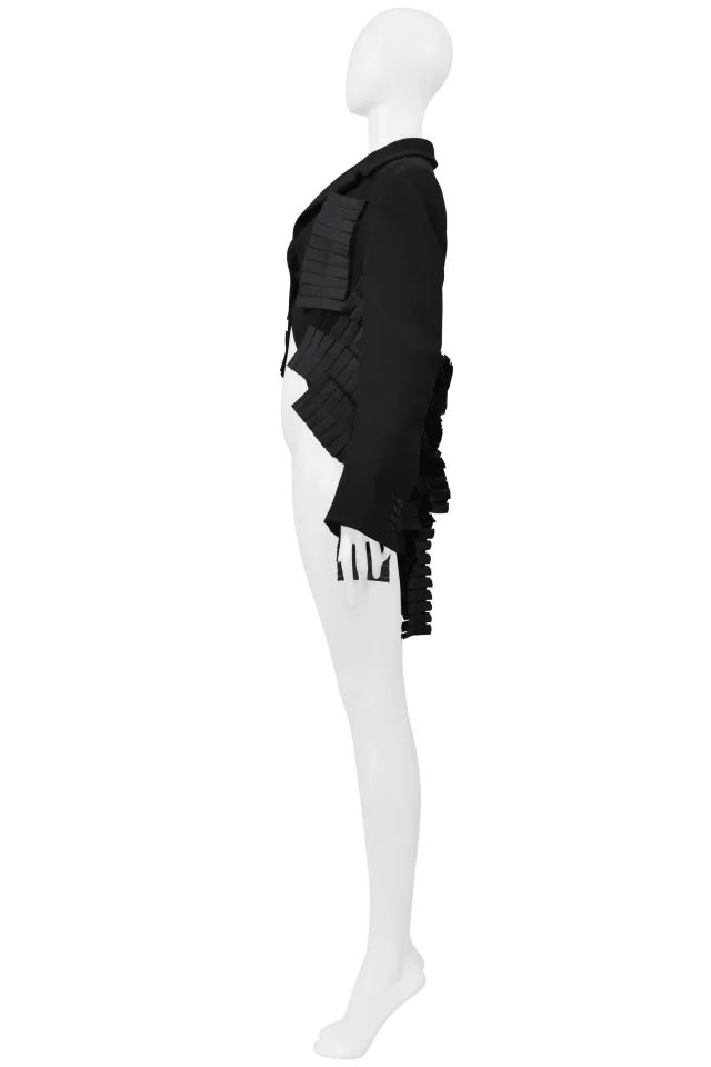 Bottega Veneta Black Fancy Tail Jacket With Pleating 2014 in Black from Resurrection Vintage, photo 9 of 12