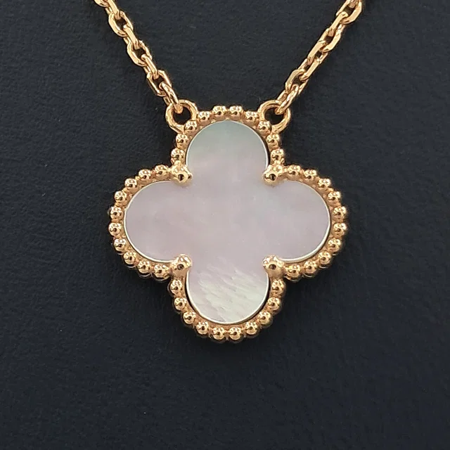 Van Cleef & Arpels 반클립앤아펠 빈티지 알함브라 목걸이 from GUGUS