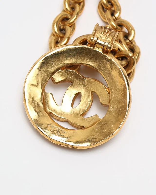 Chanel Coco Mark Long Necklace from A Retro Tale, photo 4 of 5