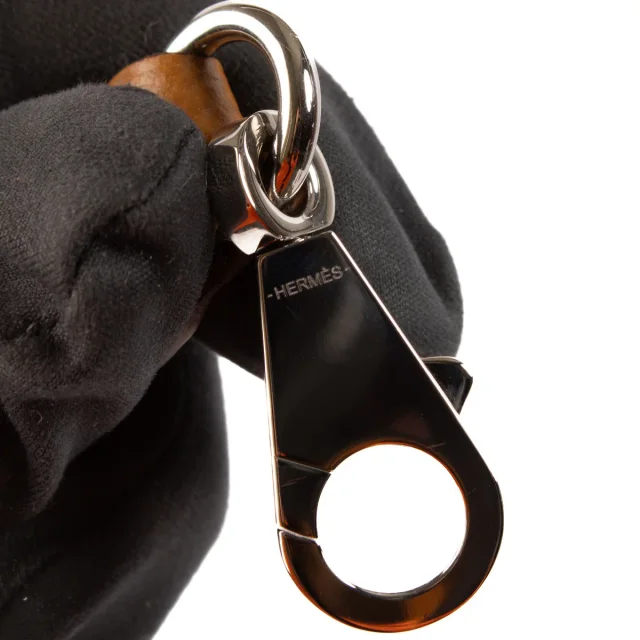 Hermès Epsom Attaché Soie Strap Extenders in Gold Epsom leather from Labellov, photo 3 of 4