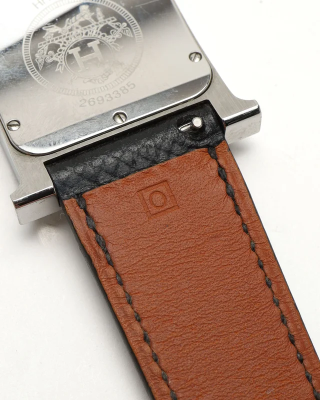 Hermès Heure H 26mm ca 2010 Watch in Leather from A Retro Tale, photo 9 of 10