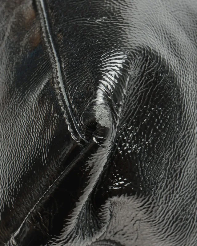 Gucci Patent Soho Chain Tote Bag in Patent leather from A Retro Tale, photo 10 of 15