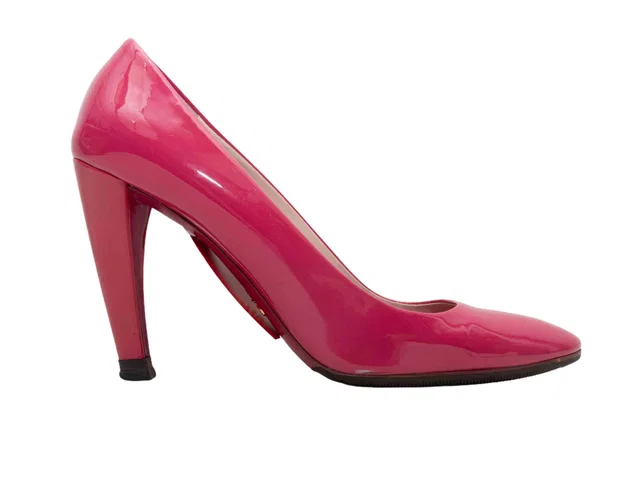 Fuchsia Prada Patent Leather Pumps Size 39.5 in Pink Patent leather from Designer Revival
